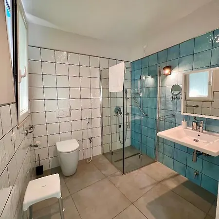 לינה וארוחת בוקר Agathe Luxury מרינה די סקבוניאה