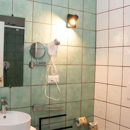 Agathe Luxury לינה וארוחת בוקר 4*